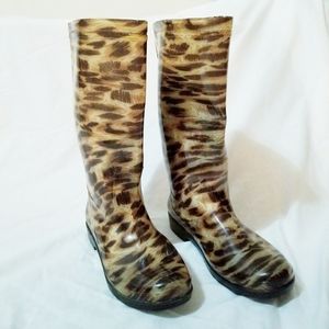 Charles Albert Cheetah Rain Boots Size 10
